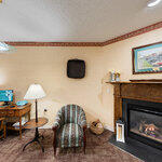 The Oaks - Carrollton (Assisted Living) Virtual Tour: Internet Café