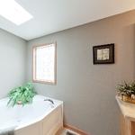 Meadowbrook: Master Bathroom