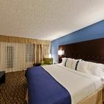 Holiday Inn & Suites Atlanta Airport North - Suite