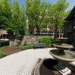 Philadelphia College of Osteopathic Medicine: The Robert Gober, DO ’78, Fountain and Donor Garden